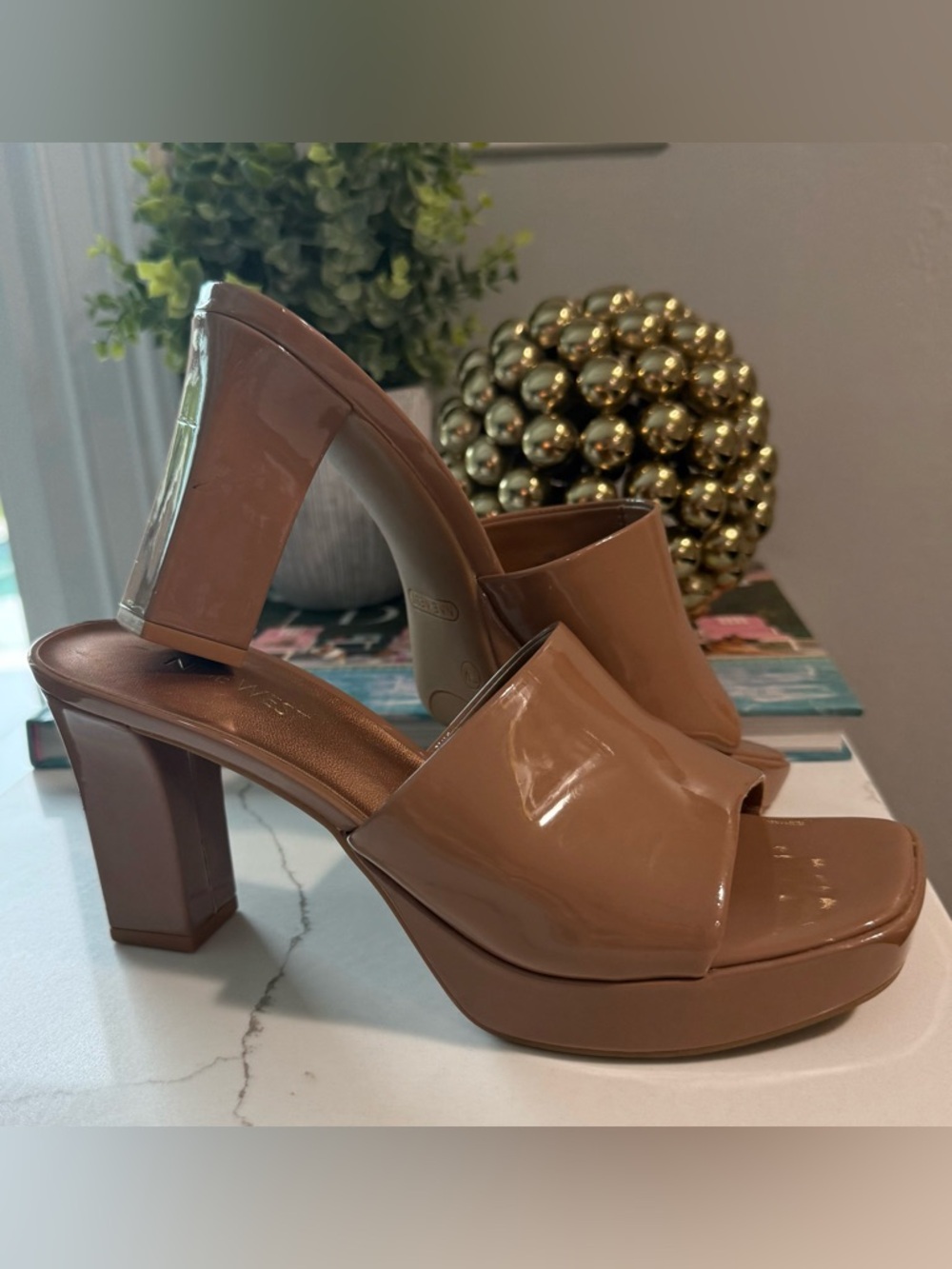 Nine West Patent Platform Heels in Nude Tan size 7.5 - Picture 3 of 9